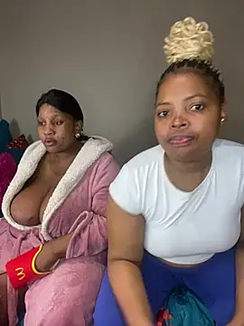 CamilaXXX20 online show from June 19, 2026, 10:57 pm