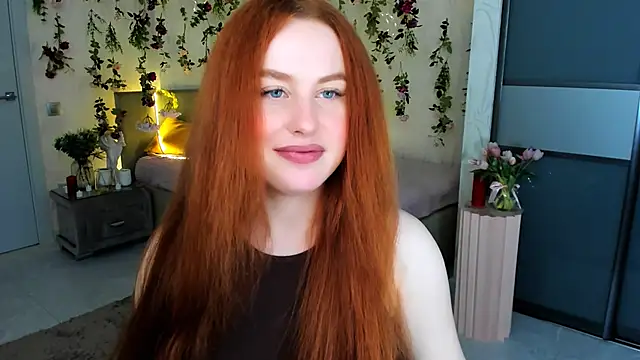 Snapshot of AirySilhouette chatting on June 7, 2026, 4:22 pm AirySilhouette online show from June 7, 2026, 4:22 pm