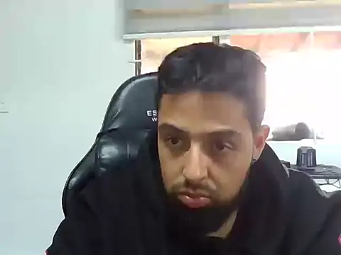 Skoll Ravager online show from November 25, 2025, 8:20 pm