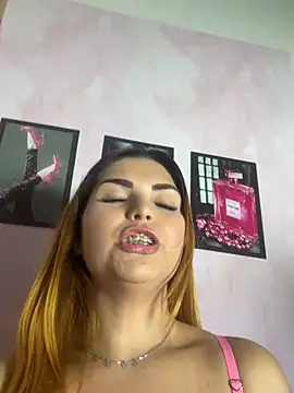 melyssaa23 online show from April 28, 2026, 2:27 am