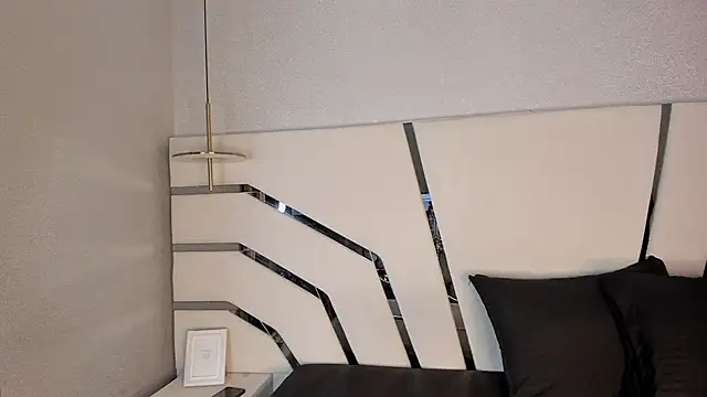 megann myers online show from December 21, 2025, 12:01 pm