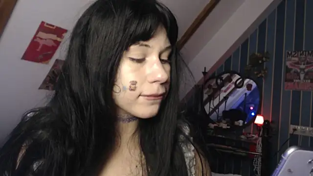 Snapshot of your_heaven chatting on December 17, 2025, 9:32 pm your heaven online show from December 17, 2025, 9:32 pm