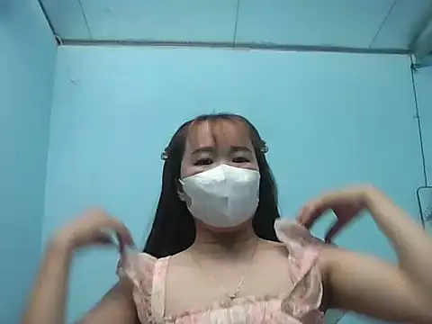 LinhChi09 online show from June 16, 2026, 1:47 pm