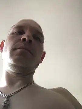 Spielzeugtwink online show from May 30, 2026, 4:15 pm
