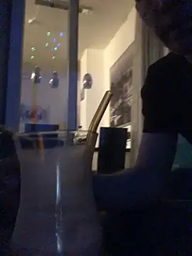Spielzeugtwink online show from May 31, 2026, 8:32 pm