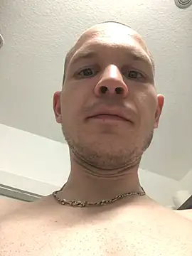 Spielzeugtwink online show from July 6, 2026, 8:00 pm