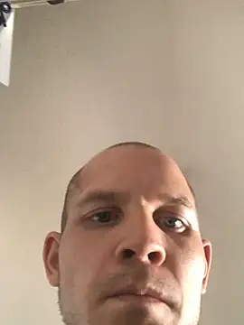 Spielzeugtwink online show from July 28, 2026, 3:21 pm