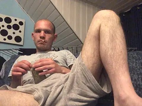 Spielzeugtwink online show from July 29, 2026, 11:03 pm