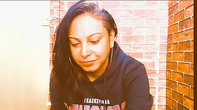 indian spice girl online show from June 11, 2026, 6:22 am