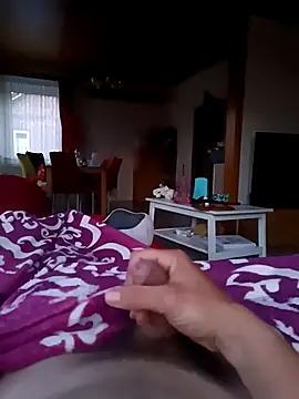 Deutscherpenis online show from May 2, 2026, 3:33 am