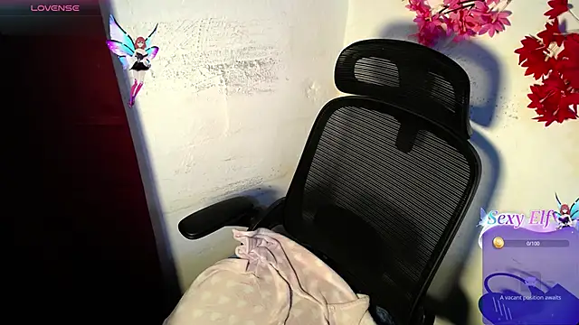 Snapshot of chleo_rosse chatting on June 11, 2026, 5:11 pm chleo rosse online show from June 11, 2026, 5:11 pm