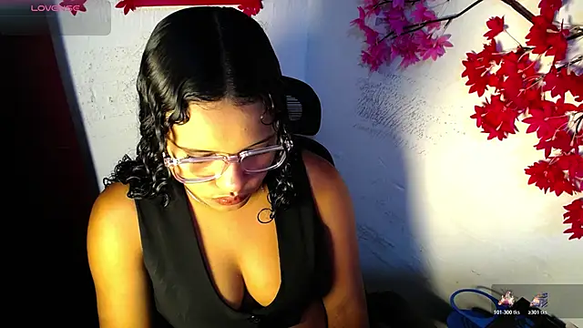Snapshot of chleo_rosse chatting on July 1, 2026, 11:59 pm chleo rosse online show from July 1, 2026, 11:59 pm