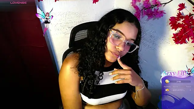 Snapshot of chleo_rosse chatting on July 20, 2026, 10:45 pm chleo rosse online show from July 20, 2026, 10:45 pm