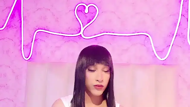 Atenea Mendoza online show from March 6, 2026, 7:32 pm