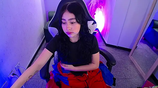 vallolett online show from February 3, 2026, 2:53 am