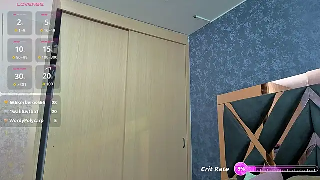 Snapshot of alicee_foox chatting on June 5, 2026, 6:57 pm alicee foox online show from June 5, 2026, 6:57 pm