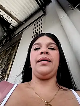 Layla-daring online show from March 2, 2026, 8:04 pm