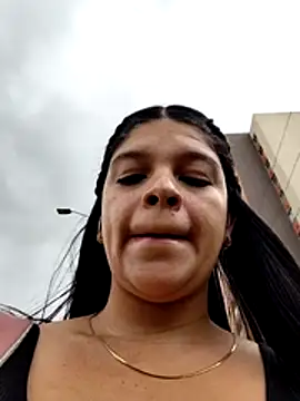 Layla-daring online show from July 2, 2026, 6:58 pm