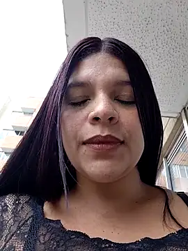 Layla-daring online show from July 10, 2026, 6:43 pm