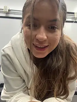 Snapshot of Little__Danni1 chatting on May 17, 2026, 5:38 am Little Danni1 online show from May 17, 2026, 5:38 am