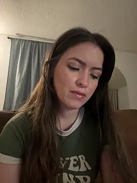 Snapshot of Little__Danni1 chatting on June 12, 2026, 1:37 am Little Danni1 online show from June 12, 2026, 1:37 am
