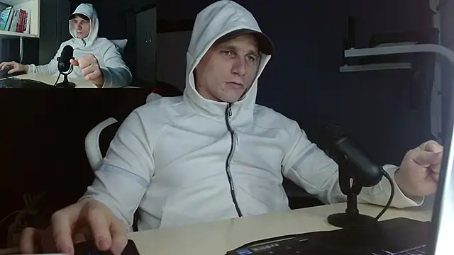 Poliglotjoe1 online show from December 17, 2025, 6:41 am