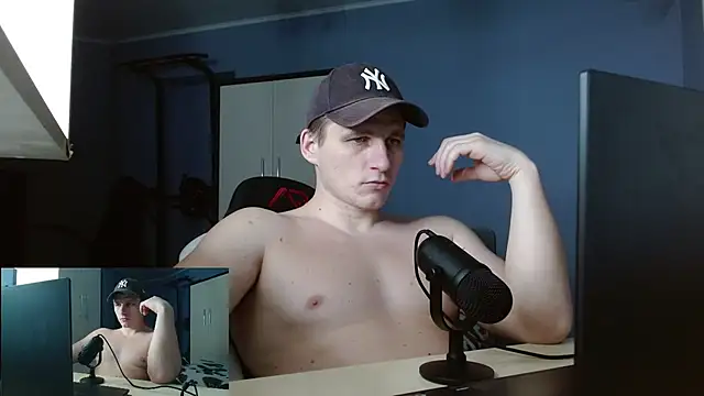 Poliglotjoe1 online show from January 15, 2026, 11:52 pm