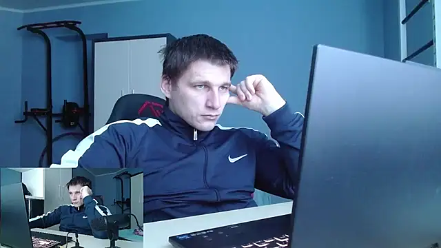 Poliglotjoe1 online show from February 8, 2026, 10:29 am