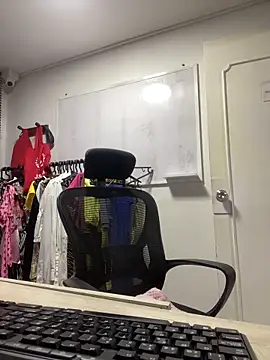 charlie bass online show from December 19, 2025, 4:30 am