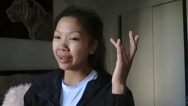 cryptokimgirl online show from March 11, 2026, 6:36 pm