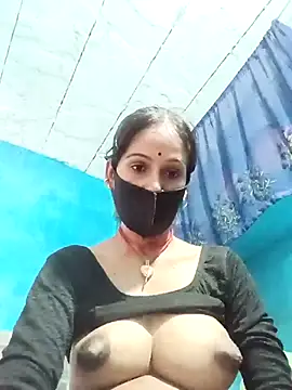 Nandani-758 online show from May 20, 2026, 10:32 am