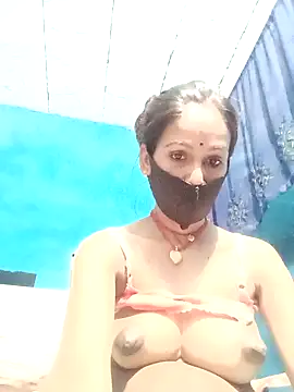 Nandani-758 online show from May 26, 2026, 11:34 pm