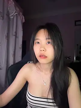 Kiee-lee online show from April 24, 2026, 5:26 pm