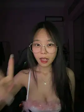Snapshot of Kiee-lee chatting on July 25, 2026, 5:43 pm Kiee-lee online show from July 25, 2026, 5:43 pm