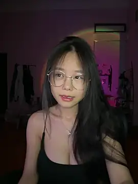 Snapshot of Kiee-lee chatting on August 7, 2026, 10:01 pm Kiee-lee online show from August 7, 2026, 10:01 pm