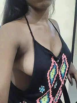 Snapshot of Simran_0011 chatting on June 15, 2026, 4:20 pm Simran 0011 online show from June 15, 2026, 4:20 pm