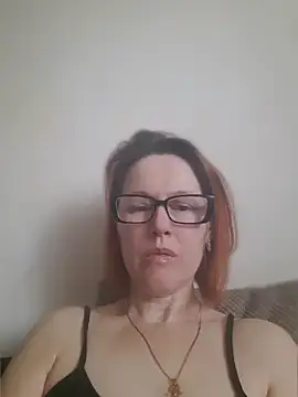 Snapshot of LanaOlbenst chatting on May 7, 2026, 6:41 am LanaOlbenst online show from May 7, 2026, 6:41 am