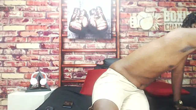 BlackAndAxel online show from December 17, 2025, 10:49 pm