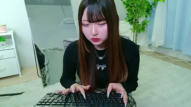 Snapshot of _Sakura_F chatting on April 5, 2026, 3:31 pm Sakura F online show from April 5, 2026, 3:31 pm