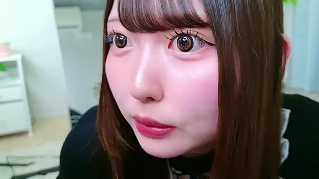 Snapshot of _Sakura_F chatting on April 9, 2026, 3:39 pm Sakura F online show from April 9, 2026, 3:39 pm