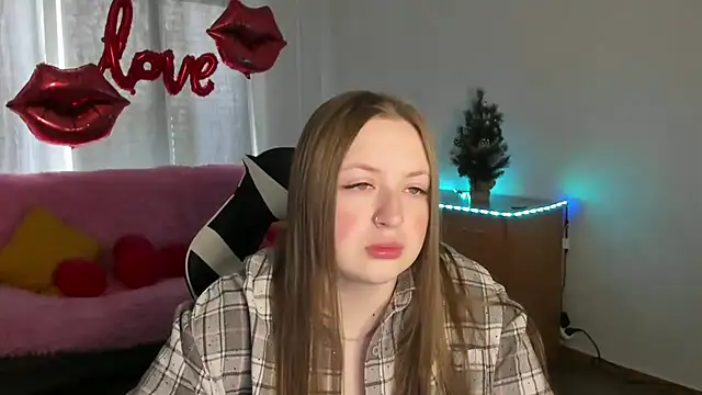 GirlPlayer online show from February 18, 2026, 8:10 am