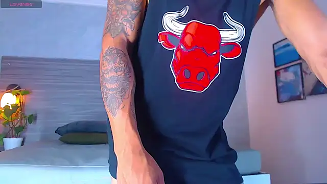 Hot Latino x online show from February 27, 2026, 12:27 pm