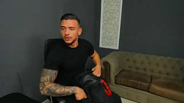 ElijahThorne online show from July 16, 2026, 5:13 am