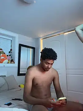 Snapshot of Agata317 chatting on November 25, 2025, 5:18 am Agata317 online show from November 25, 2025, 5:18 am