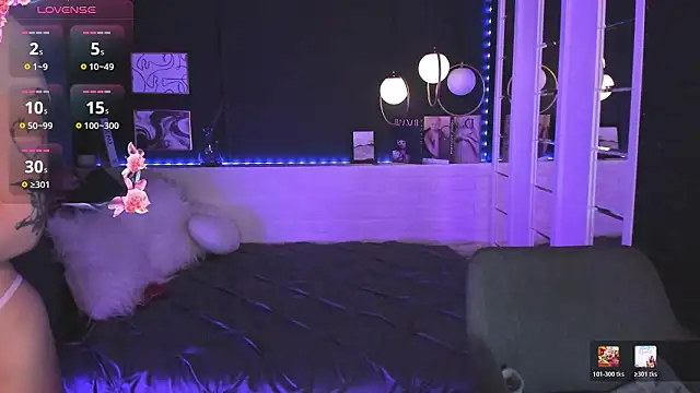 MarquiseMuse online show from March 15, 2026, 5:35 am