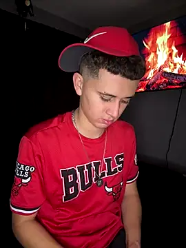 Snapshot of Abrahanm1 chatting on November 23, 2025, 5:51 am Abrahanm1 online show from November 23, 2025, 5:51 am