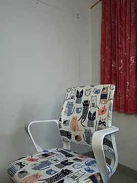 mila curvy online show from February 27, 2026, 7:19 am