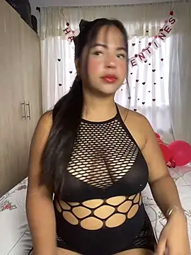 Snapshot of katthyasmitth chatting on February 17, 2026, 10:16 pm katthyasmitth online show from February 17, 2026, 10:16 pm