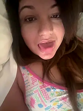 Snapshot of lasirenitabella chatting on December 14, 2025, 9:30 pm lasirenitabella online show from December 14, 2025, 9:30 pm