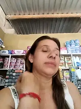 MIA-LARIOS online show from March 10, 2026, 4:12 pm